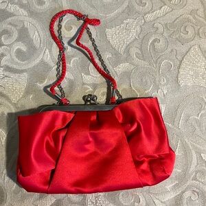 Red bow clutch